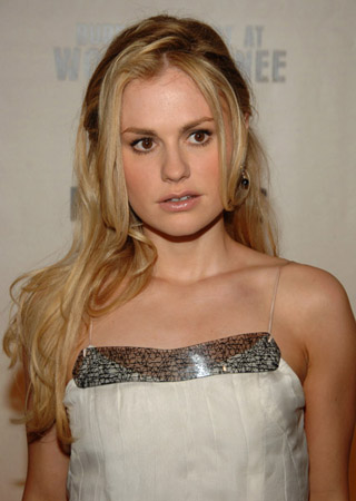 Paquin reprised her role as waitress Sookie Stackhouse in the show's third